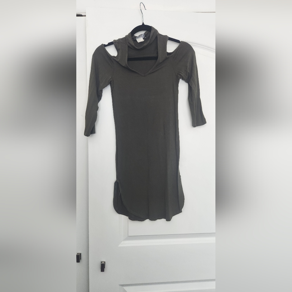 Army green dress S